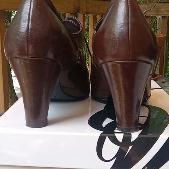 SALE--Woman's shoes (Bundle of 2) PRICE FIRM - Picture 2 of 5